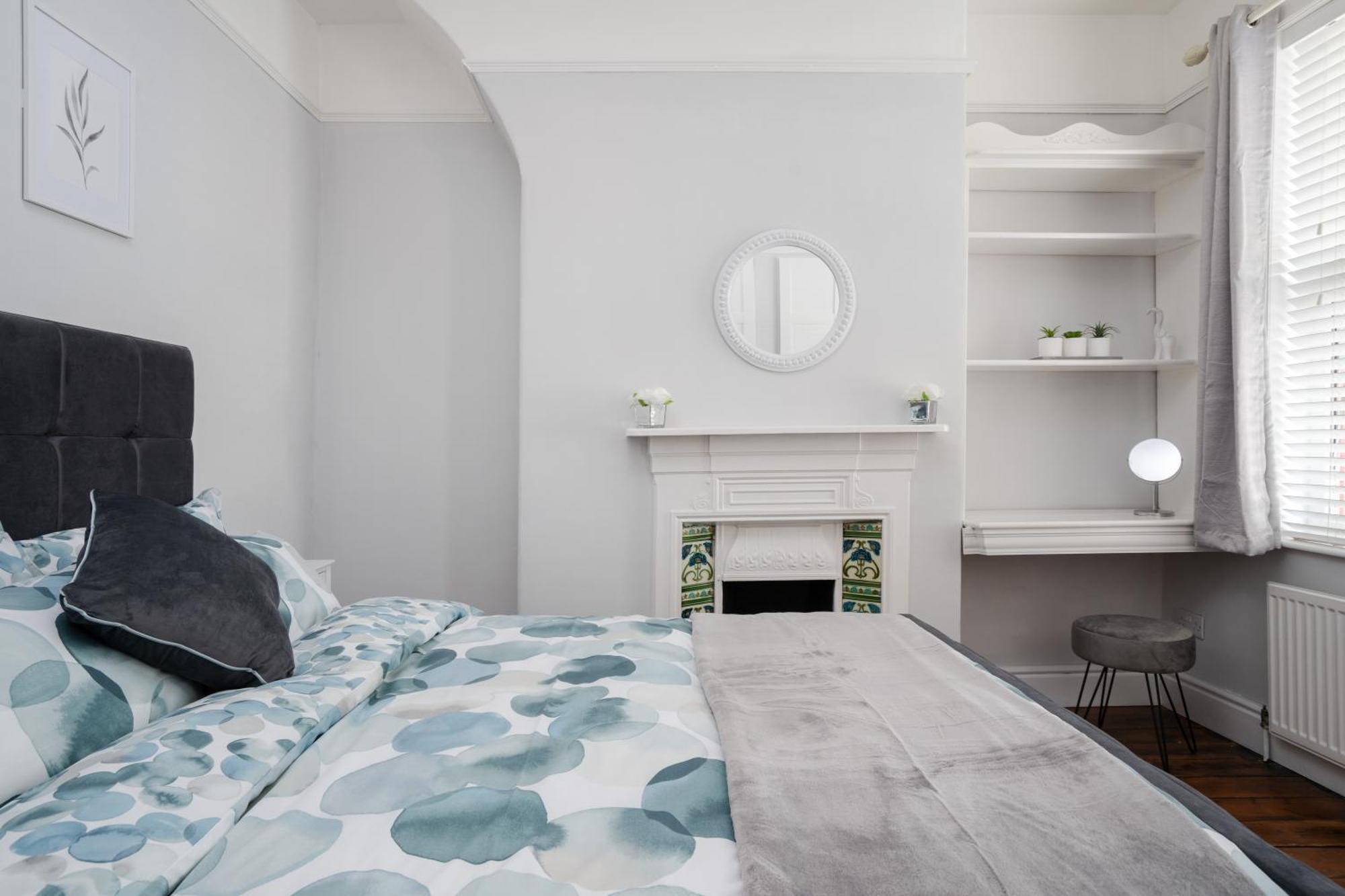Swiss Haven - Spacious 3 Bedroom House Liverpool Ngoại thất bức ảnh