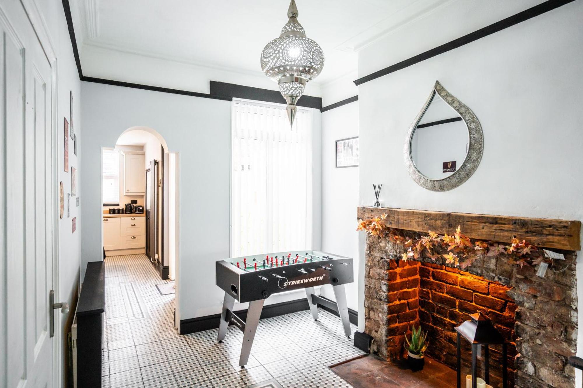Swiss Haven - Spacious 3 Bedroom House Liverpool Ngoại thất bức ảnh