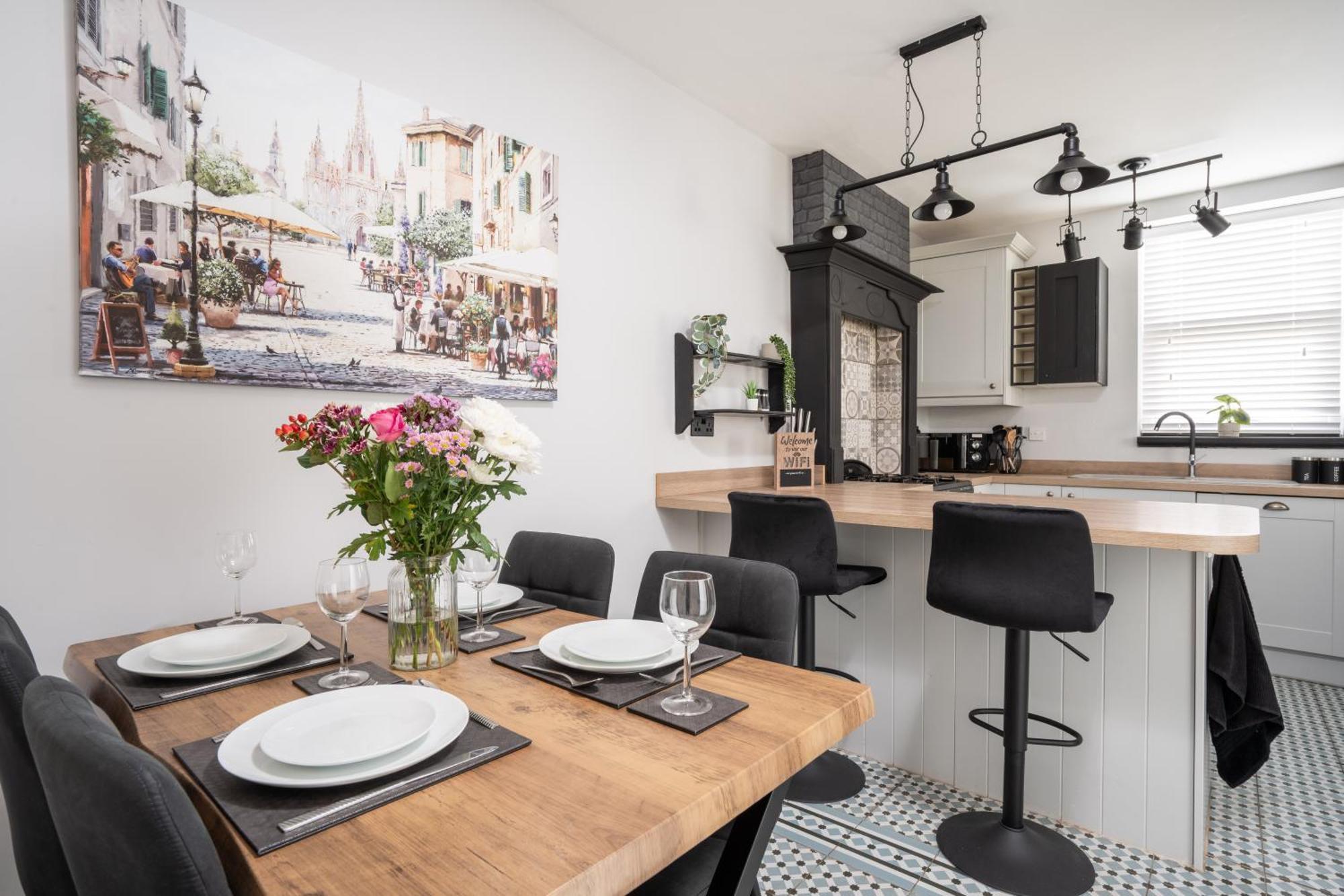 Swiss Haven - Spacious 3 Bedroom House Liverpool Ngoại thất bức ảnh